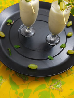 A picture of Green grapes smoothie.