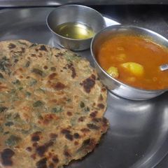 Meethi ka paratha A picture of Meethi ka paratha.
