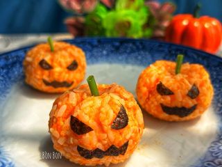 Cơm Nắm Bí Ma Halloween