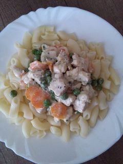 Tárkonyos csirkeragu recept fotója