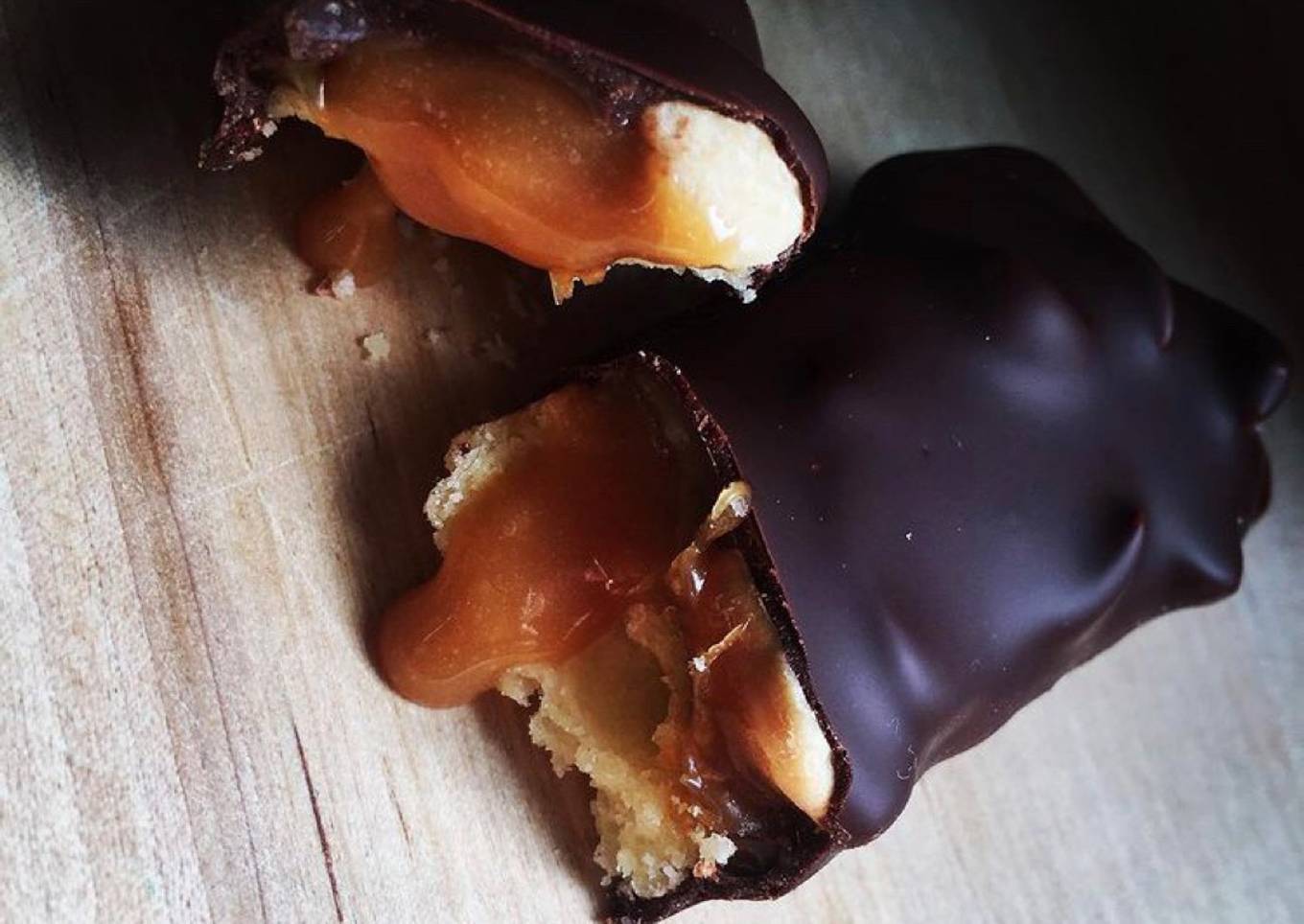 Barre chocolat caramel cacahouète