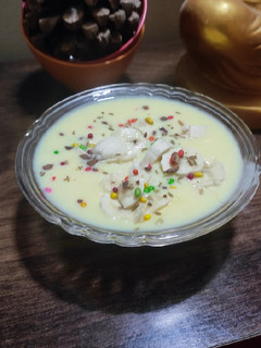 कस्टर्ड विद फ्रूट (custard with fruit recipe in Hindi) रेसिपी मुख्य फोटो