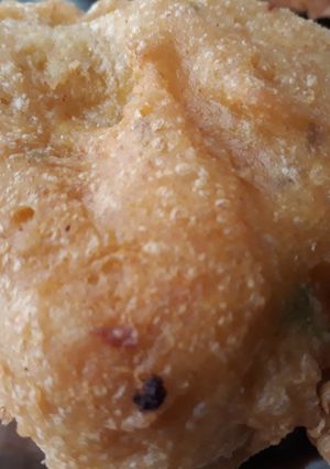 A picture of Pav Vada.