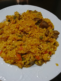 Una foto de Arroz con verduras y ternera. Dieta