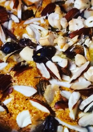 सूजी ड्राई फ्रूट्स केक (sooji dry fruits cake recipe in Hindi) रेसिपी मुख्य फोटो