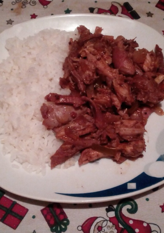 Una foto de Picadillo de pavo con vino y pasas