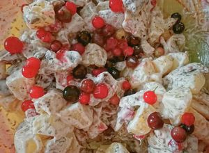 Une photo de Salade de champignons de Paris, groseilles, cassis et pommes de terre au Cook Expert