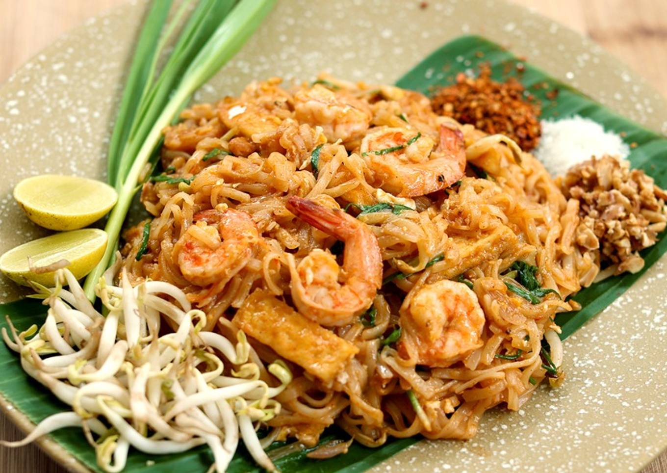 Pad Thai: Kwetiau Goreng Ala Thailand