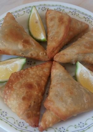A picture of Beef samosa.