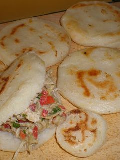 Una foto de Arepas reina pepiada