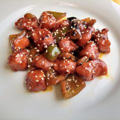 A picture of Spicy mango honey chicken.