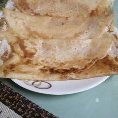 A picture of Urad daal plain dosa.