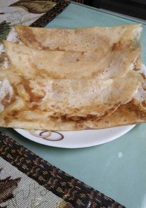 A picture of Urad daal plain dosa.