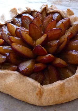 Rusztikus szilvás pite recept fotója