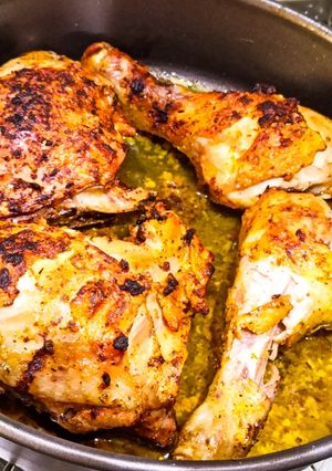 Una foto de Pollo con finas especias al horno