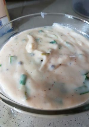 A picture of Bechamel sauce.