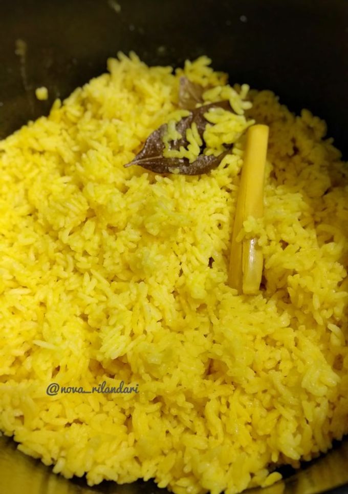 Foto resep Nasi Kuning Magicom