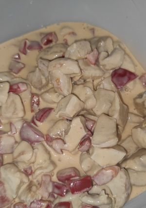 Une photo de Émincés de poulet à la crème de poivrons