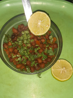 A picture of Tomato and gram sprouts chat.