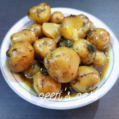 A picture of Baby Potatoes and Dill Fry/Baby Potatoes Poriyal/Dilldaar Aloo.