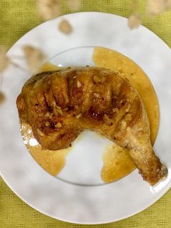 Hình của món Đùi gà chiên mắm tỏi.