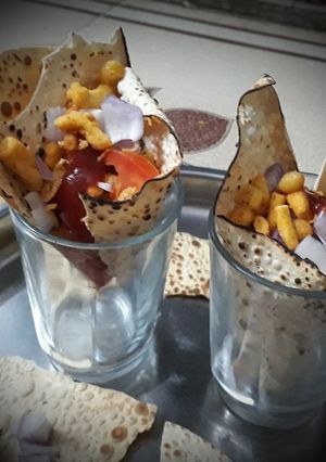 પાપડ ચાટ (Papad Chaat Recipe in Gujarati) રેસીપી મુખ્ય ફોટો