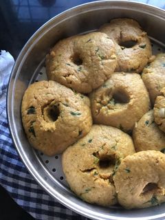 ढोकला (dhokla recipe in Hindi) रेसिपी मुख्य फोटो