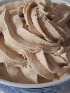 Una foto de Crema de moka -para el Roscón de Reyes-