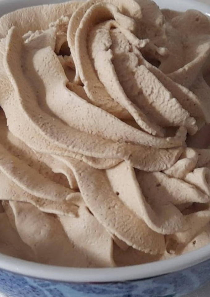 Una foto de Crema de moka -para el Roscón de Reyes-