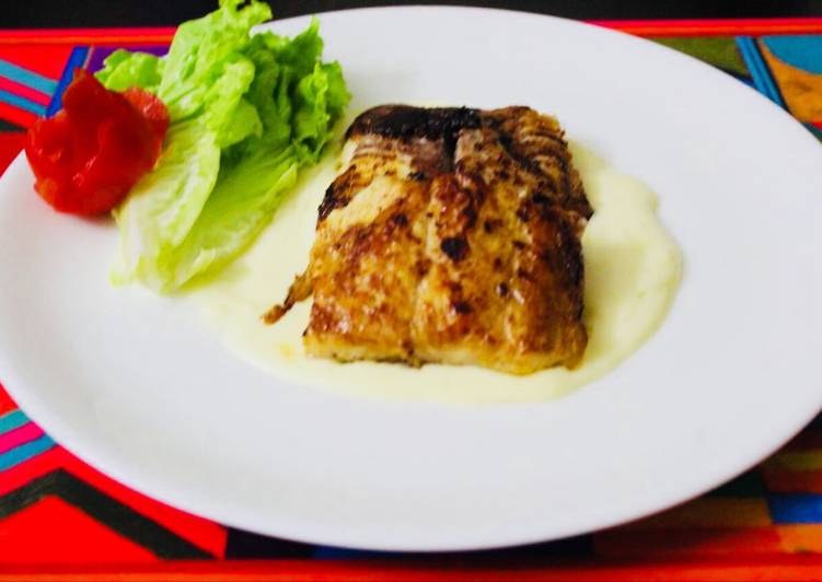 Fish fillet in Mango sauce