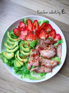 Hình của món Salad thịt xá xíu.