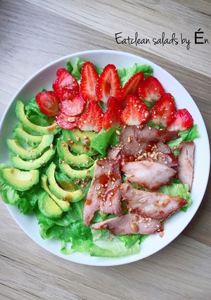 Hình của món Salad thịt xá xíu.