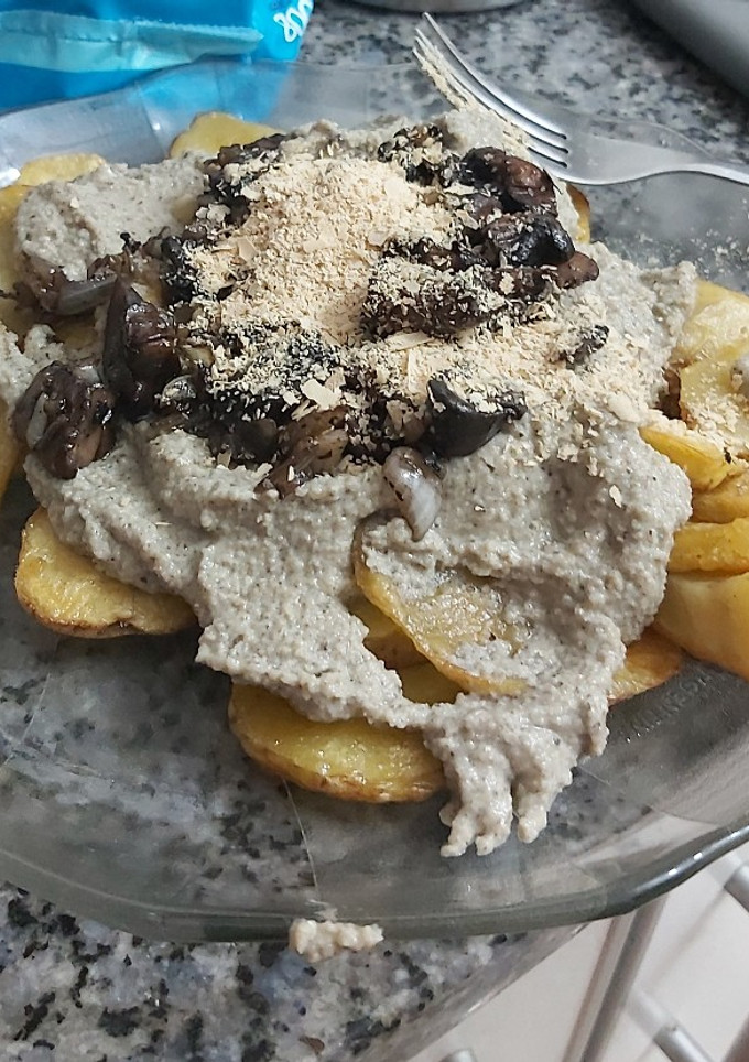 Una foto de Salsa de castañas y hongos para acompañar con cualquier cosa!!