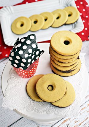 Házi vaníliás karika bögrésen recept fotója