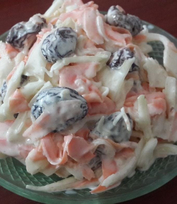 Una foto de Ensalada dulce de col (repollo) 🍱