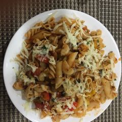 A picture of Pasta in red sauce.