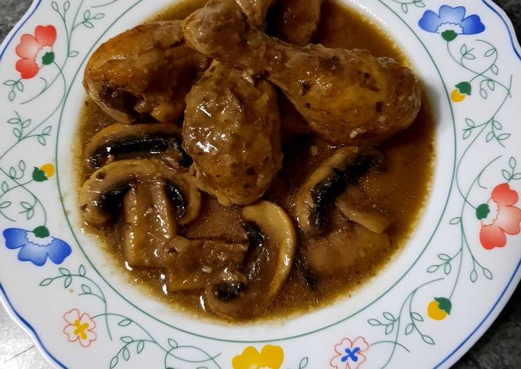 Pollo a la cerveza con champiñón