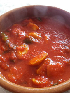 Una foto de Gurumelos en salsa de tomate y poleo