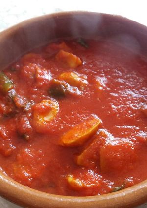 Una foto de Gurumelos en salsa de tomate y poleo