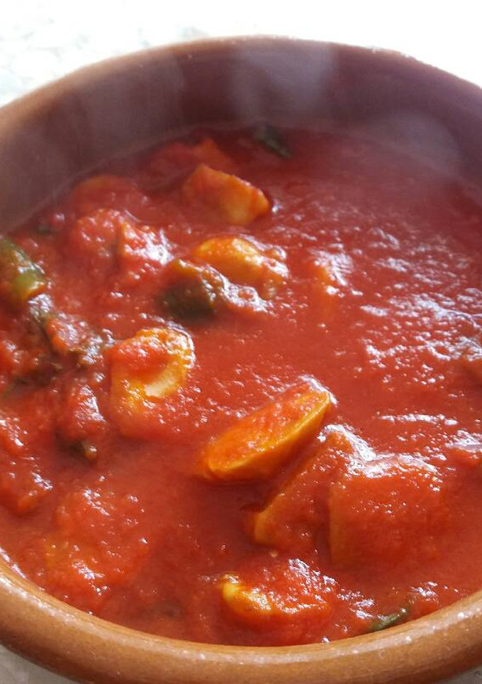 Una foto de Gurumelos en salsa de tomate y poleo