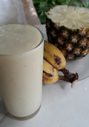 Una foto de Smoothie tropical