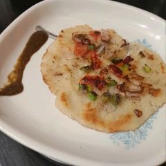 A picture of Sooji uttapam.