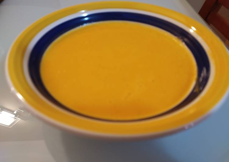 Crema fría de zanahoria