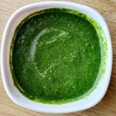 A picture of Mint and coriander leaves chutney.
