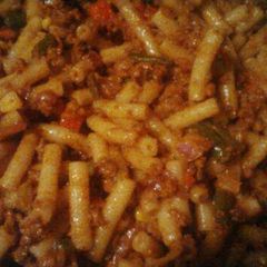 A picture of Macaroni and mince.