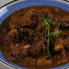 A picture of Chicken Chilli Curry.