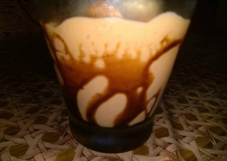 Mango shake with chocolate syrup