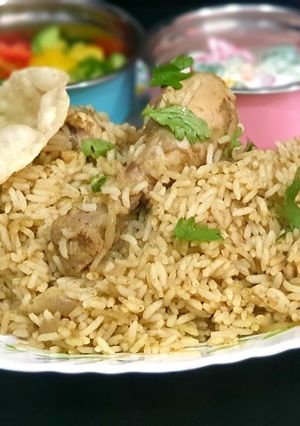 A picture of Amma's Chicken Biryani.