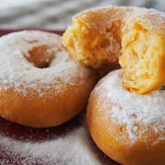 A picture of Donat Ubi Madu.