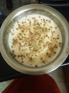 બાસુંદી(basundi recipe in gujarati) રેસીપી મુખ્ય ફોટો